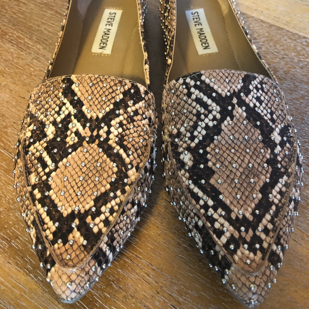 Steve Madden Snake Skin Studded Flats